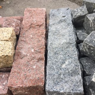 JAPANESE COBBLES  Red granite 